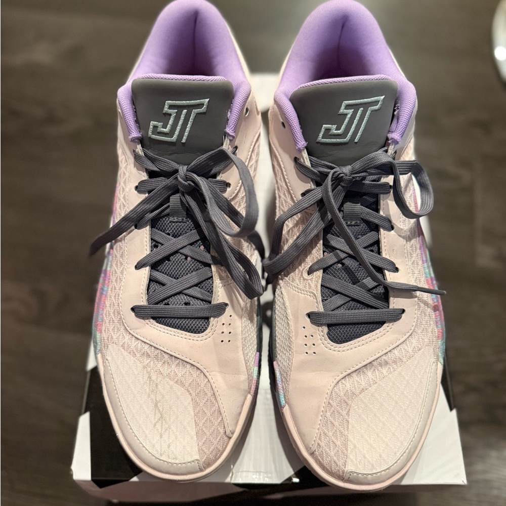 Men’s Jordan Tatum 2 Athletic Shoes In Cream And Purple